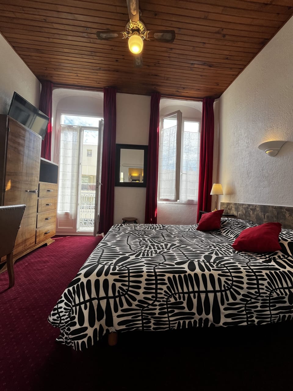 Classic Double Room | Premium bedding, individually decorated, individually furnished