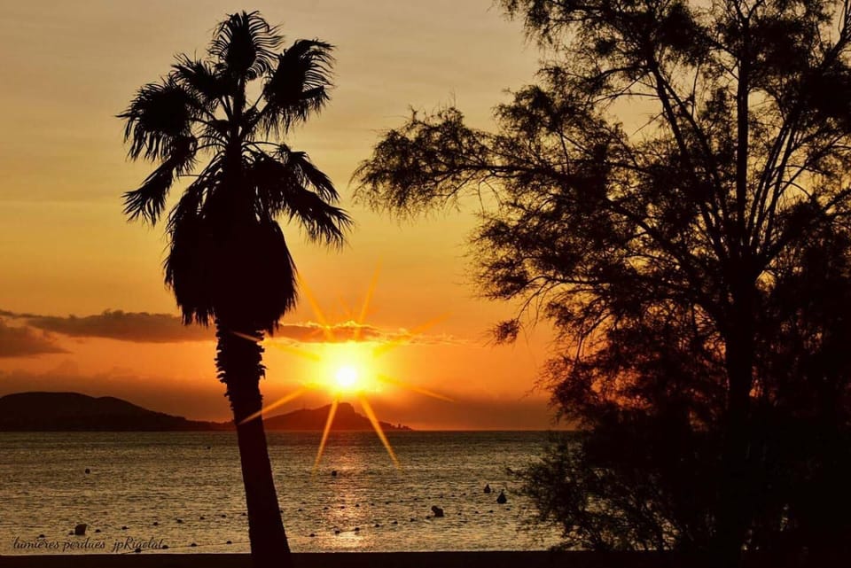 Beach nearby, white sand, sun loungers, beach umbrellas