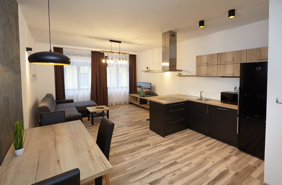 Apartment, 1 Bedroom | Hypo-allergenic bedding, minibar, in-room safe, desk