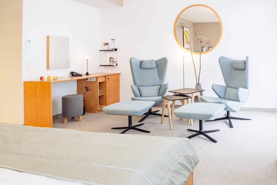 Double Room (Prestige) | Living area | Flat-screen TV, pay movies