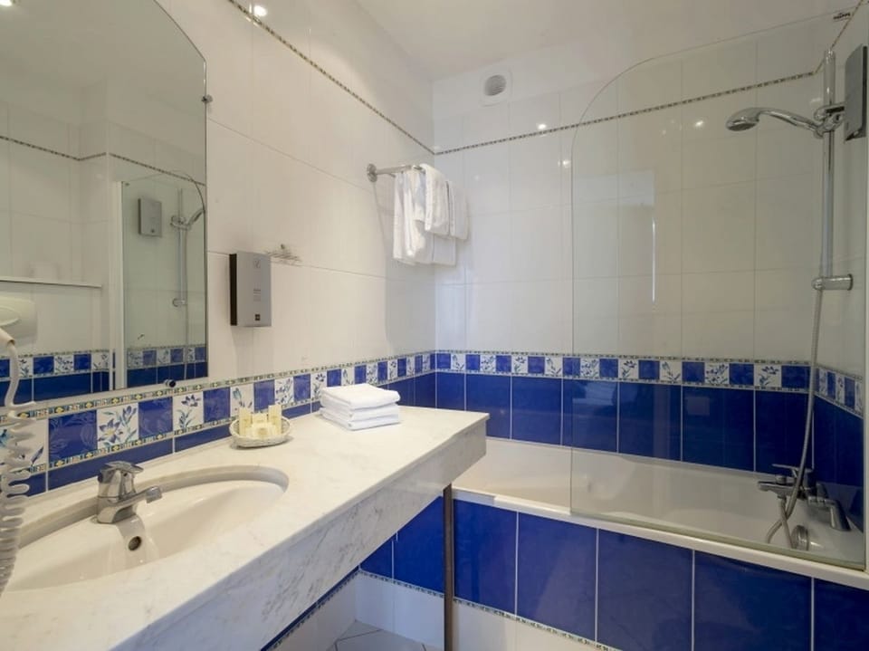 Free toiletries, towels