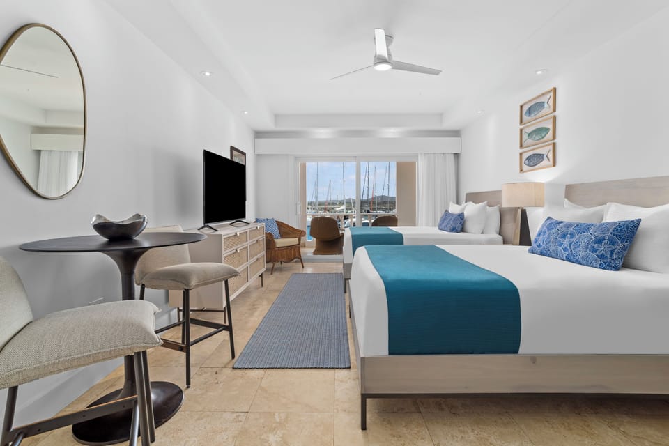 Standard Room, 2 Queen Beds, Marina View (Marina View Room with 2 Queen Beds) | Premium bedding, pillowtop beds, in-room safe, individually decorated