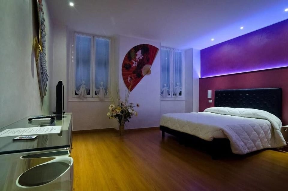 Egyptian cotton sheets, soundproofing, cribs/infant beds, free WiFi