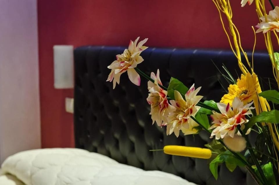 Egyptian cotton sheets, soundproofing, cribs/infant beds, free WiFi