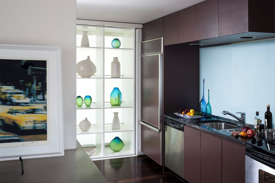 Hastens Ultimate Sleep Suite | Private kitchen