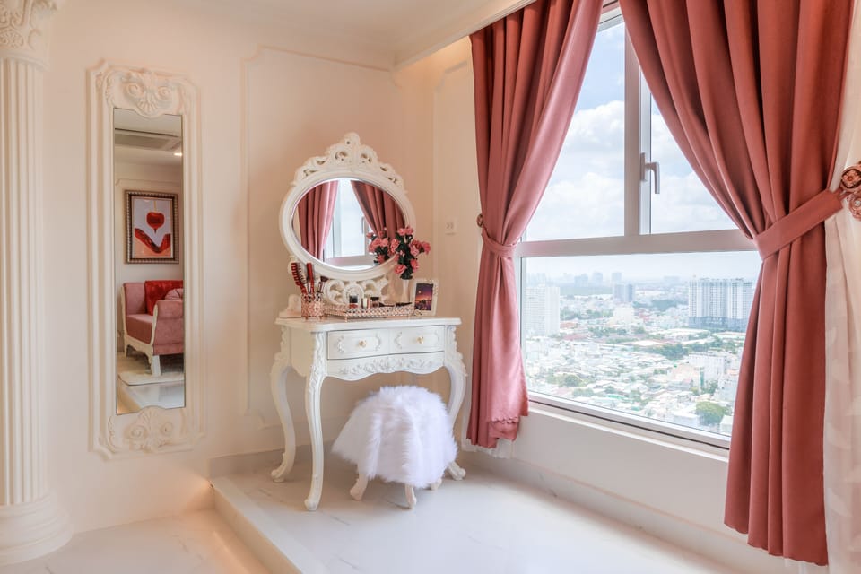 Signature Studio Suite | Premium bedding, memory foam beds, individually furnished, desk
