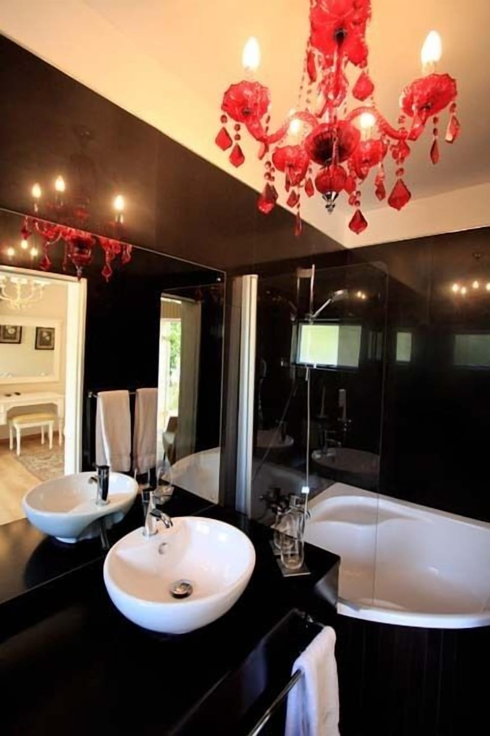 Rainfall showerhead, hair dryer (on request), towels, soap