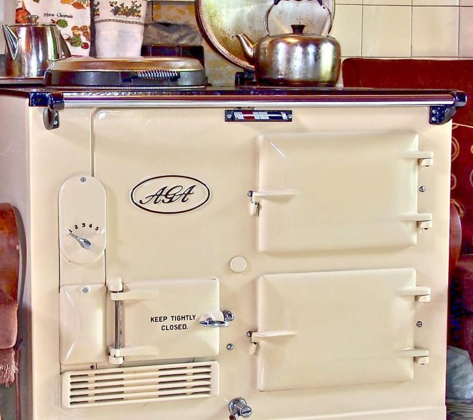 House | Bathroom | Combined shower/tub, deep soaking tub, hair dryer, towels