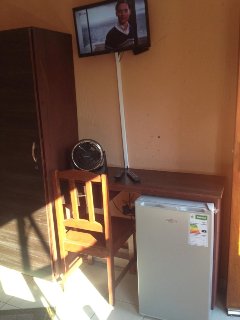 Minibar, iron/ironing board, free WiFi, bed sheets