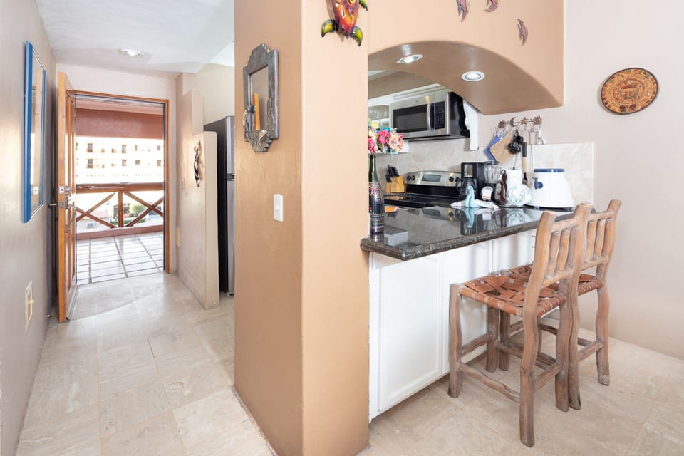 Standard Condo | Private kitchen | Oven