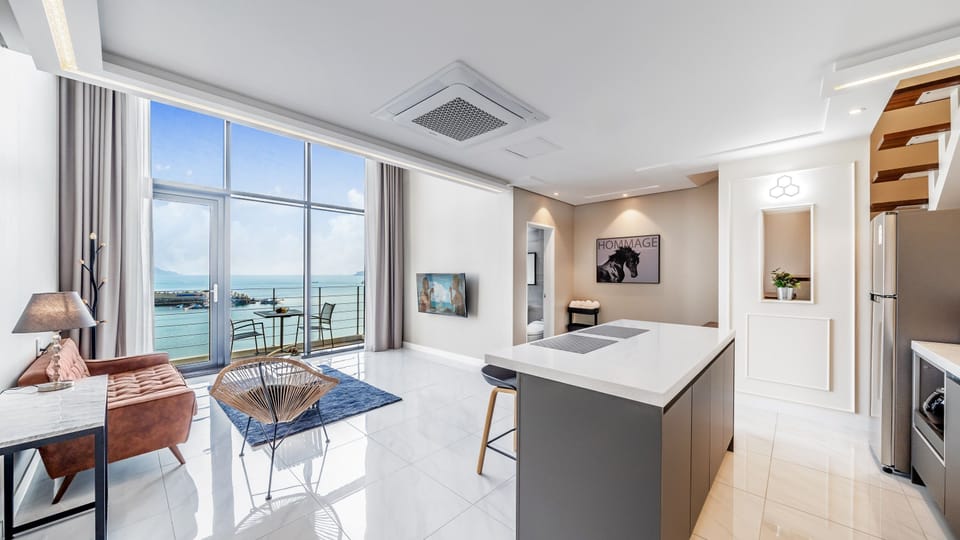 Room (A_201) | Living area | Smart TV, heated floors