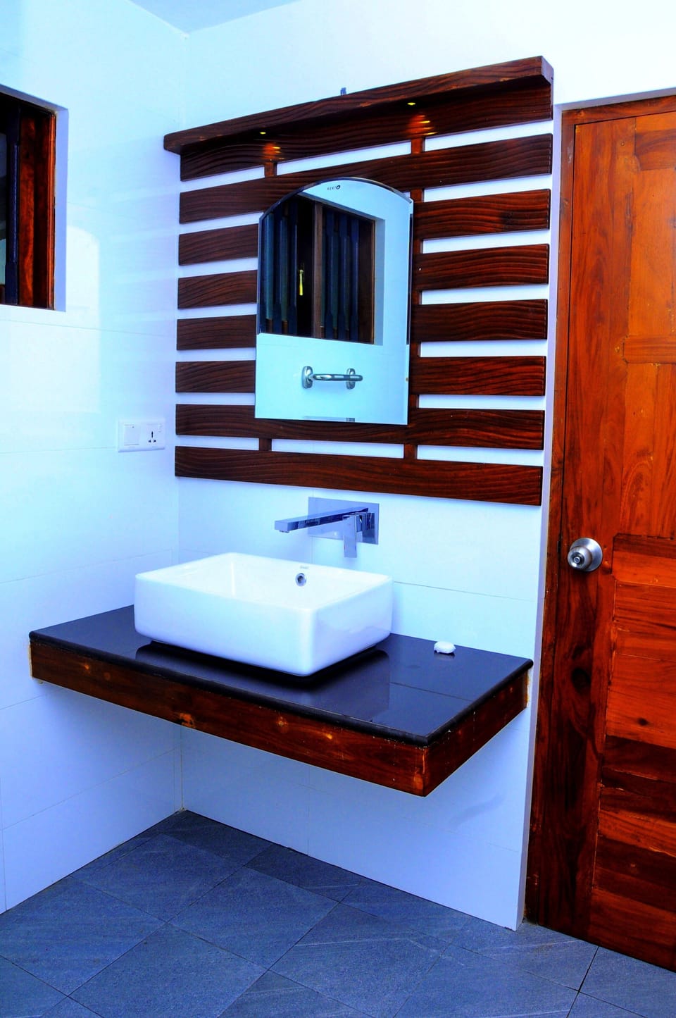 Shower, towels