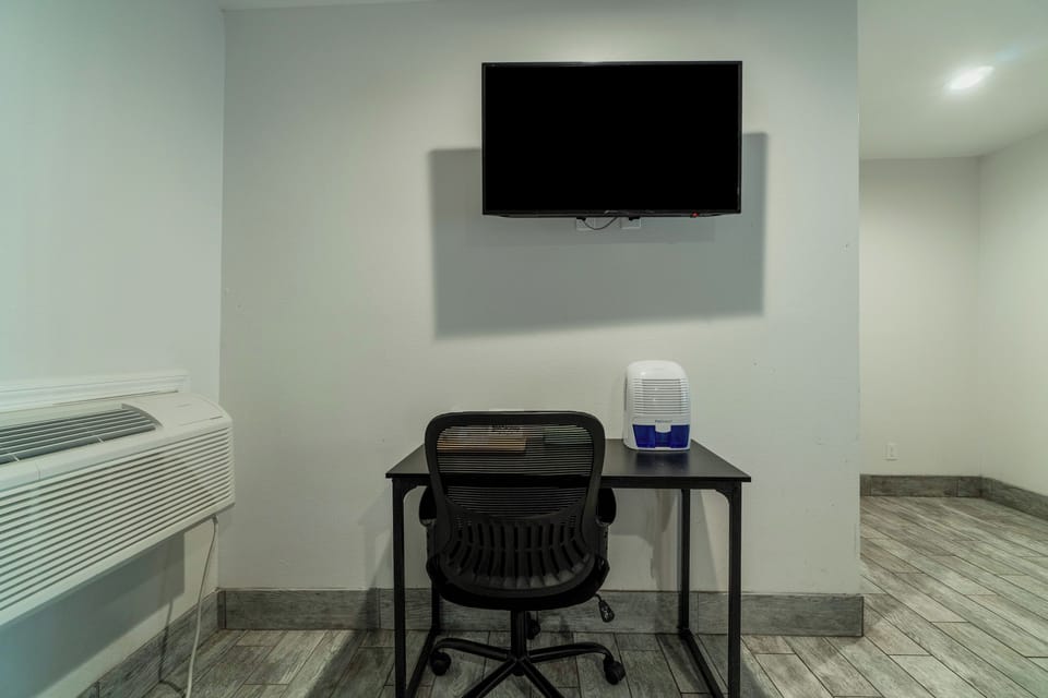 Deluxe Room, 2 Queen Beds | Minibar, desk, iron/ironing board, free WiFi