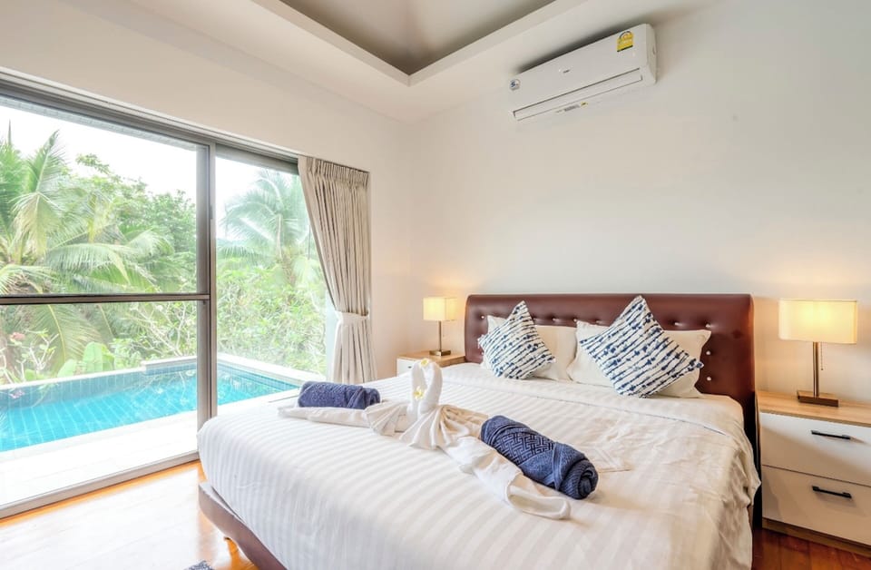 Villa, 2 Bedrooms, Non Smoking, Kitchen | 2 bedrooms, desk, iron/ironing board, WiFi (free)