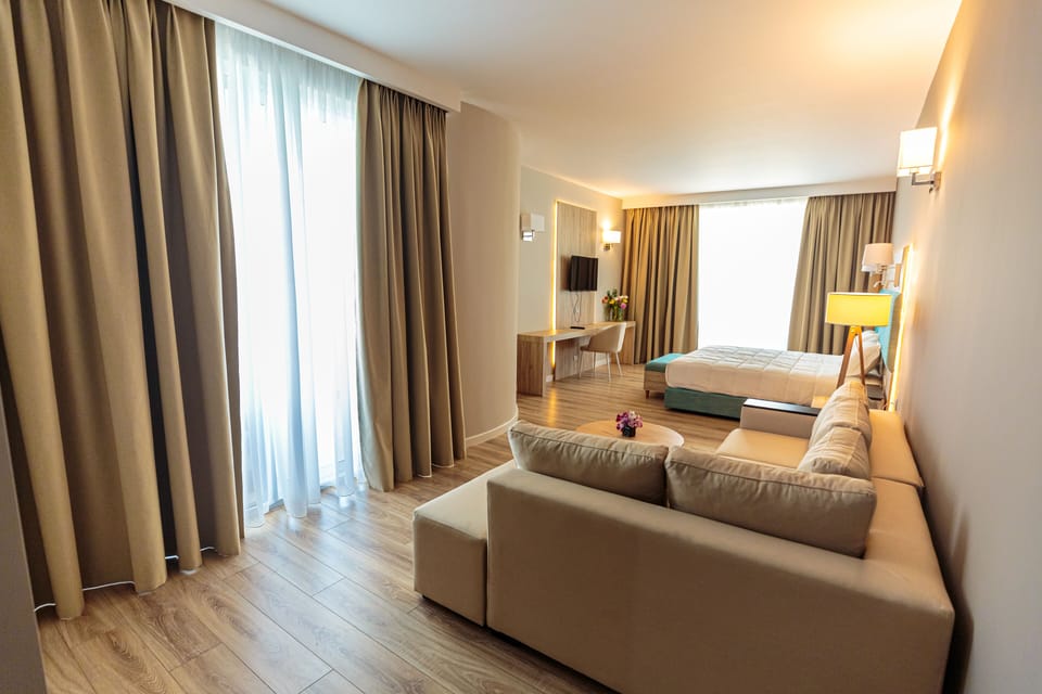 Exclusive Studio Suite | Minibar, soundproofing, free WiFi, bed sheets