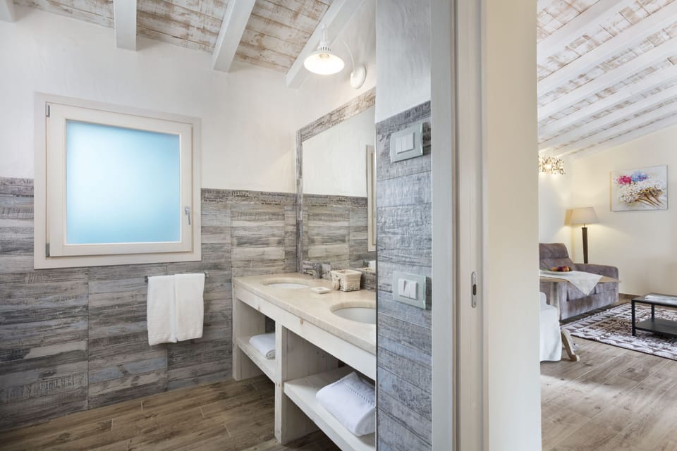 Suite | Room amenity