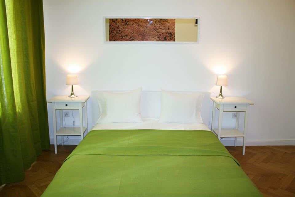 Comfort Studio | Iron/ironing board, WiFi (free), bed sheets