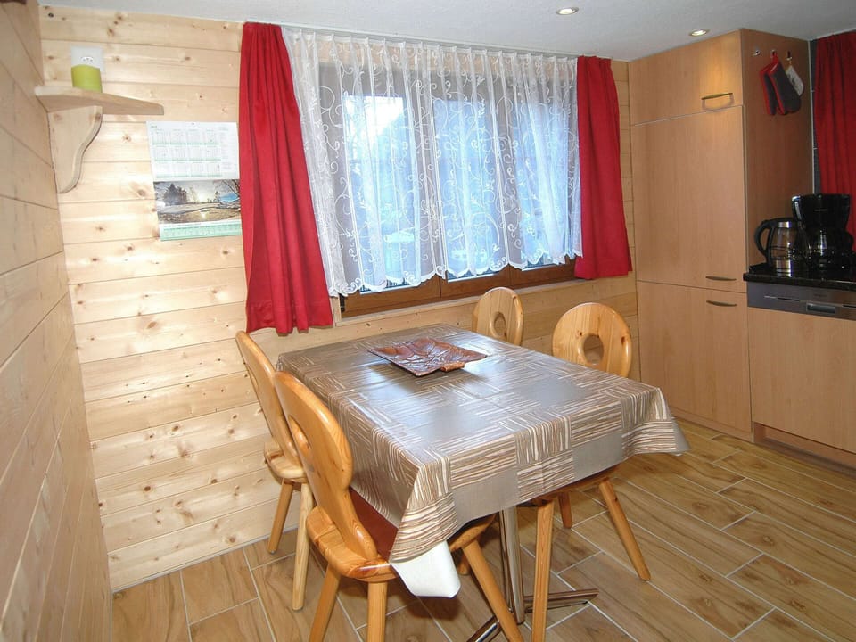 Apartment | Dining