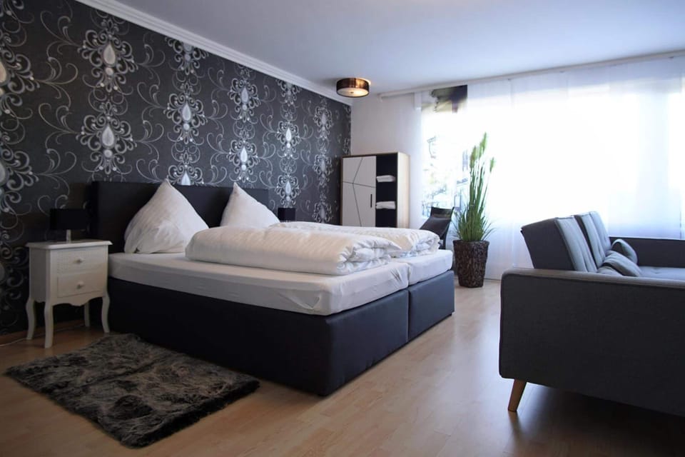 Classic Double or Twin Room, Non Smoking | Soundproofing, WiFi (free)