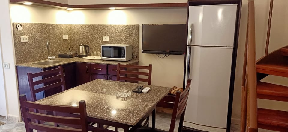 Duplex Ground | In-room dining