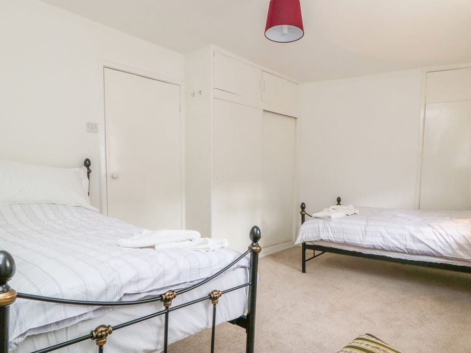 Cottage | 2 bedrooms, individually decorated, individually furnished, free WiFi