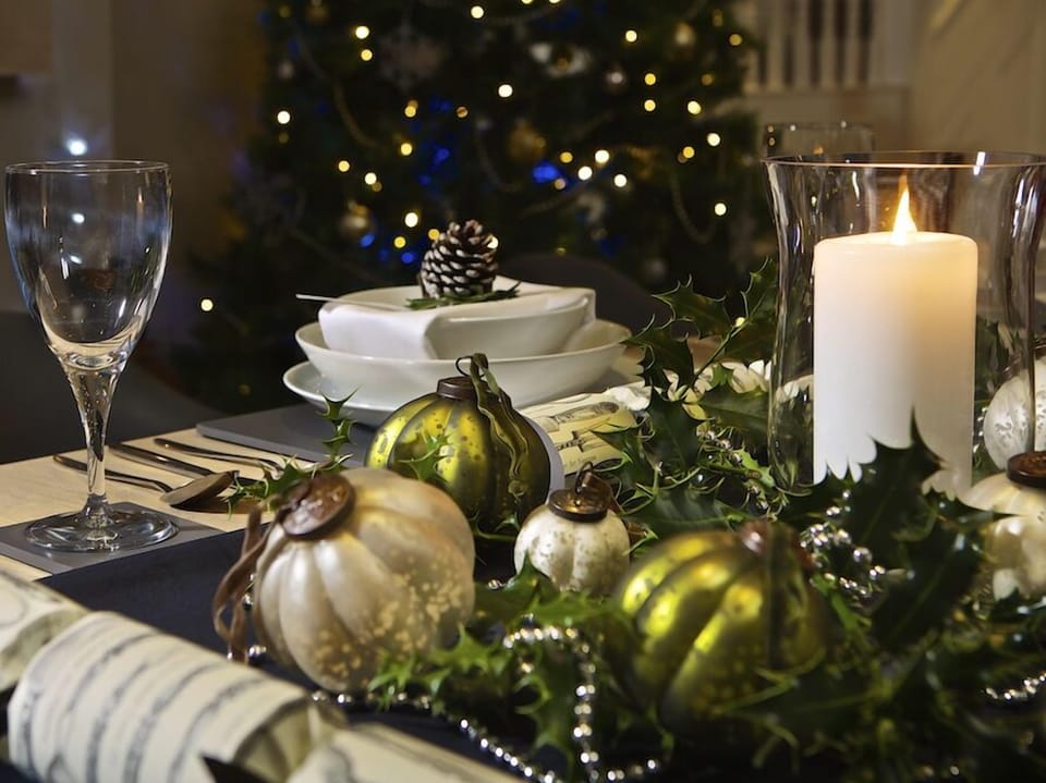 Cottage | Dining
