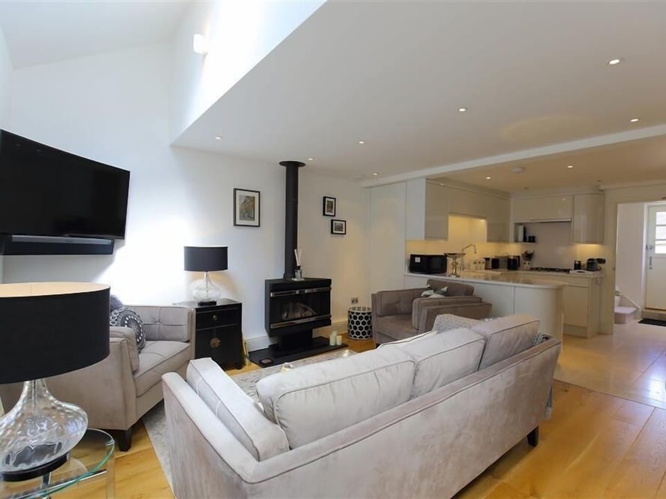 Cottage | Interior