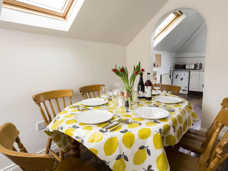Cottage | Interior