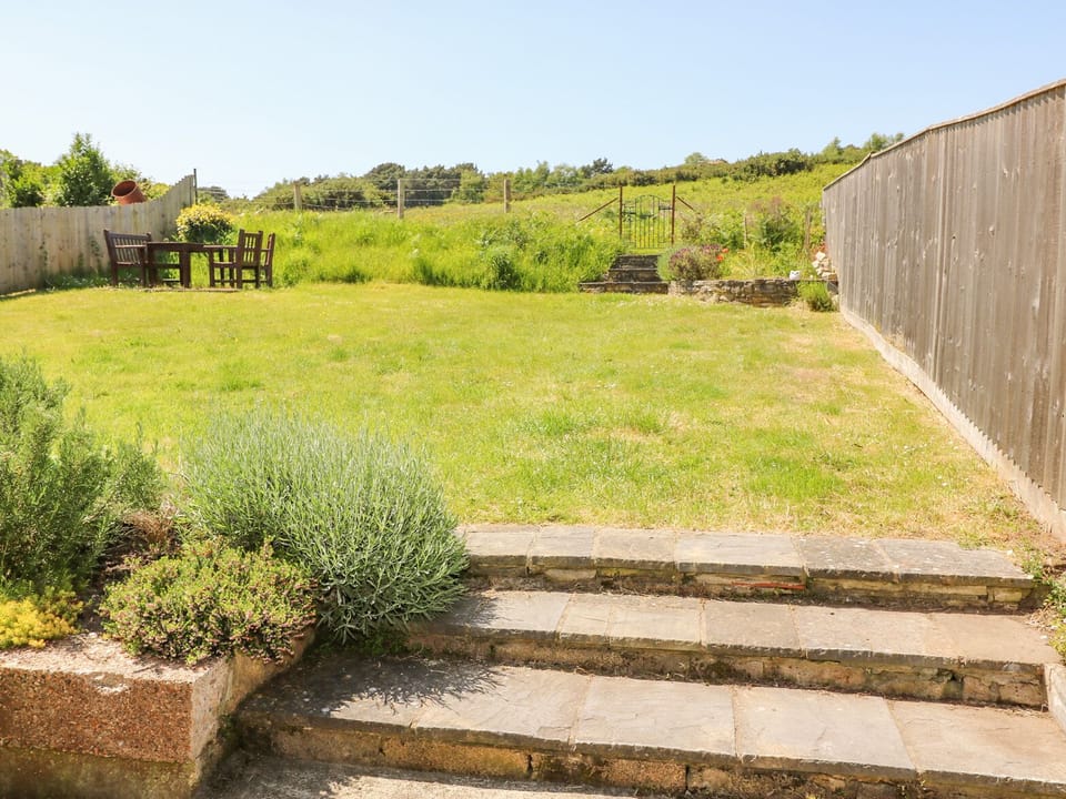 Cottage | Property grounds