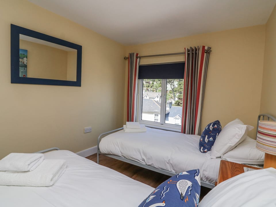 Cottage | 2 bedrooms, individually decorated, individually furnished, free WiFi