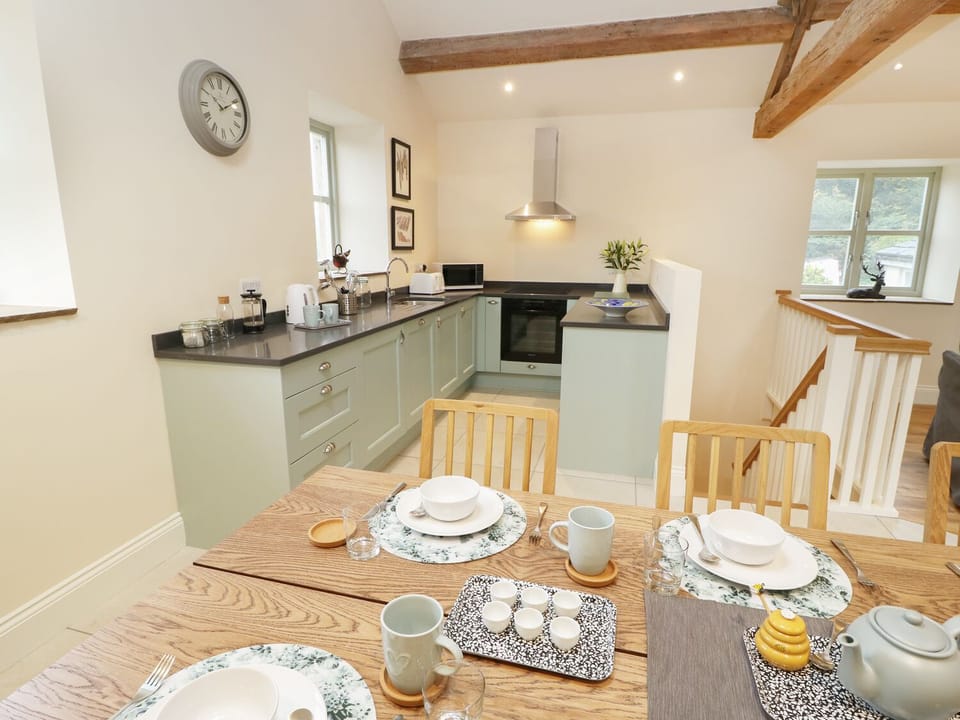 Cottage | Private kitchen | Cookware/dishes/utensils