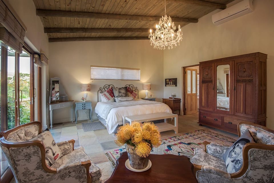 Luxury Double Room (Hillside) | Desk, free WiFi