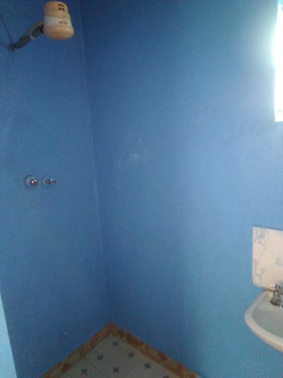 Double Room | Bathroom | Shower, free toiletries, slippers, towels