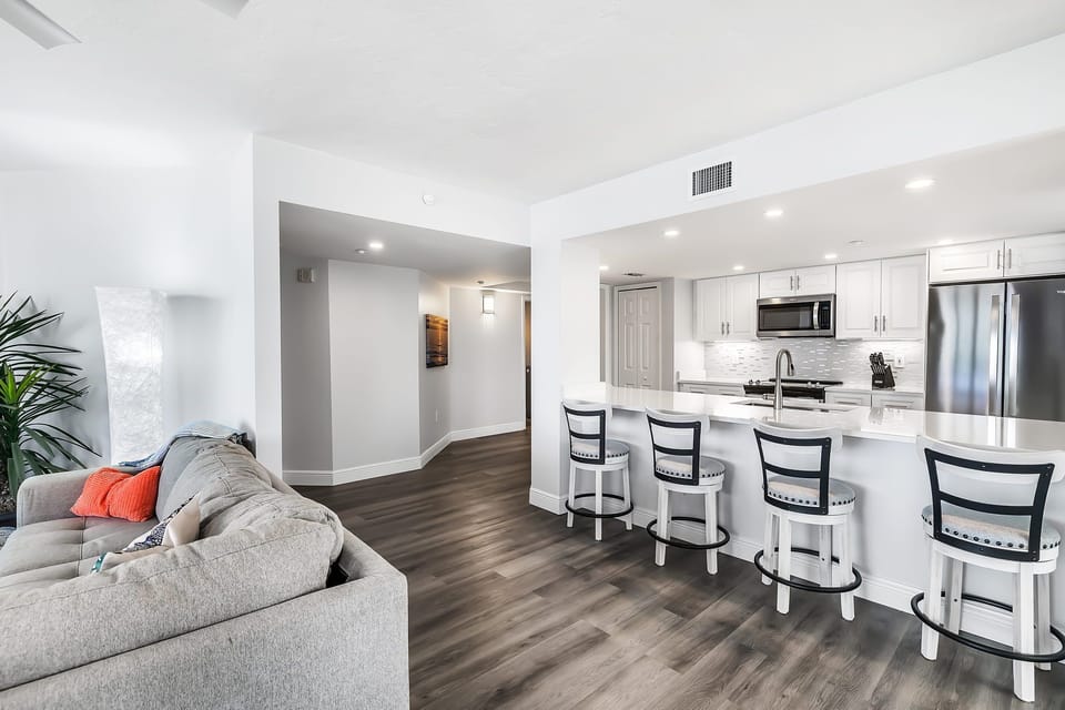 Condo (3 Bedrooms) | Property amenity