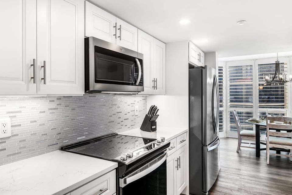 Condo (3 Bedrooms) | Property amenity