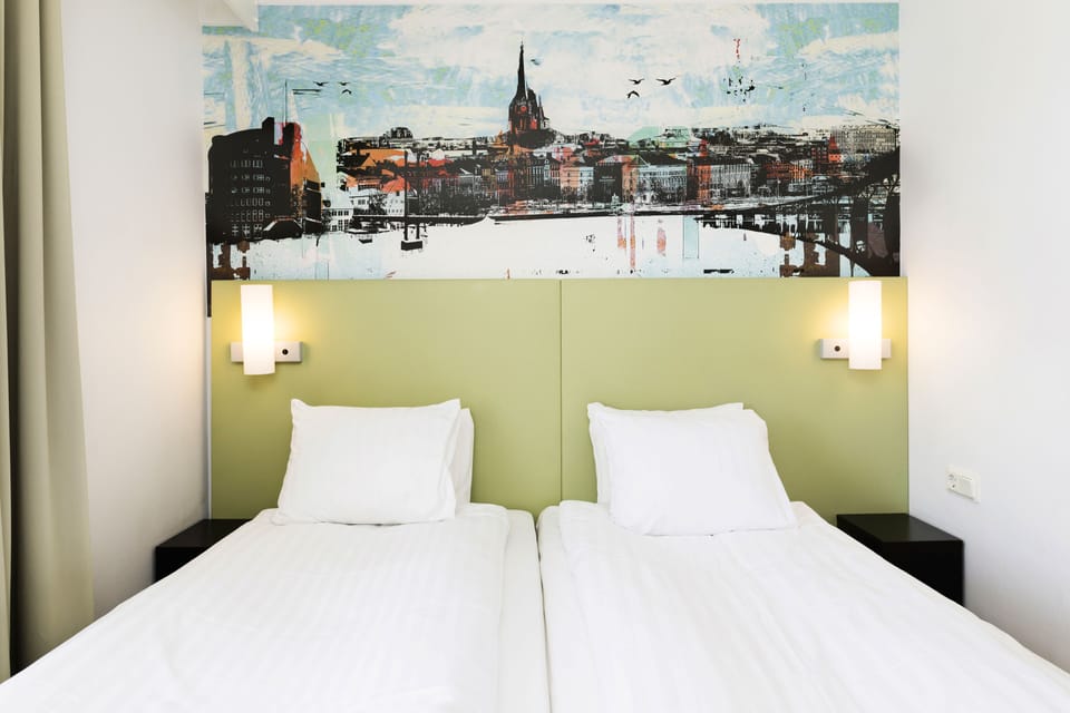Desk, blackout drapes, free WiFi, bed sheets