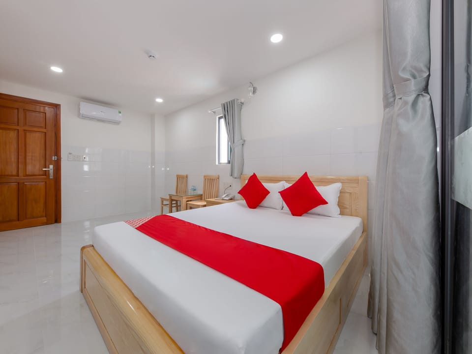 Studio | Minibar, desk, WiFi (free), bed sheets