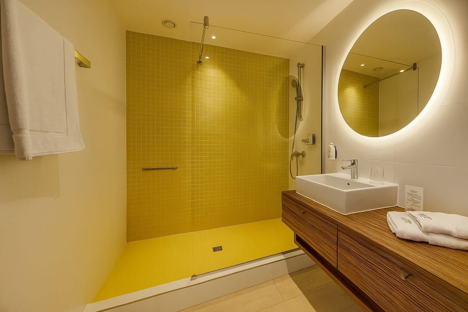 Double Room | Premium bedding, in-room safe, desk, laptop workspace