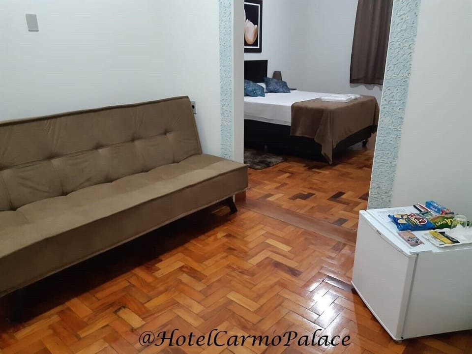 Hypo-allergenic bedding, desk, laptop workspace, free WiFi