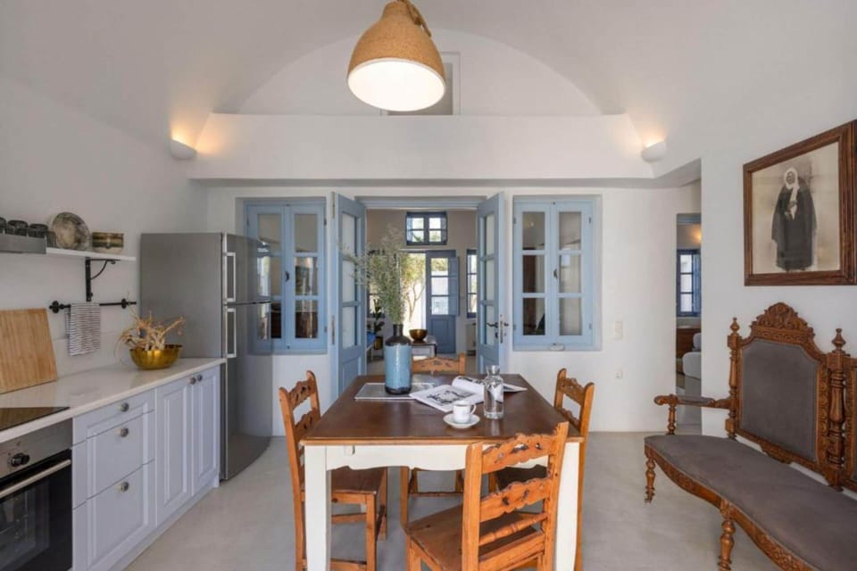 Blue Door Villa | Private kitchen | Fridge, electric kettle