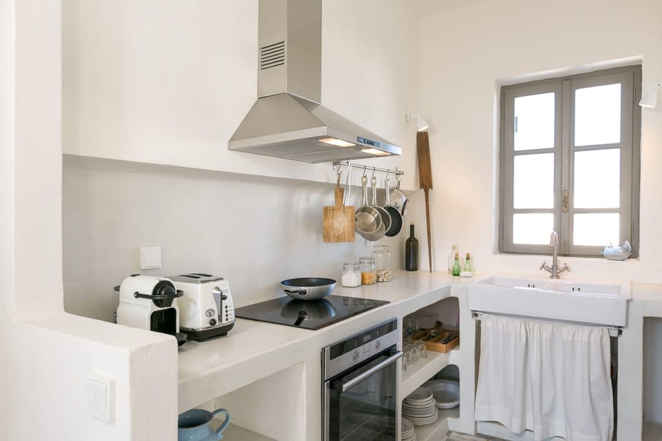 Captain's House | Private kitchen | Fridge, electric kettle