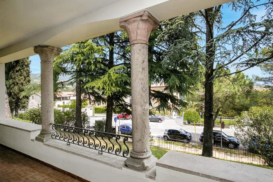 Family Apartment, Multiple Bedrooms, 2 Bathrooms (Villa Alberti Appartamento Bruna) | Property grounds