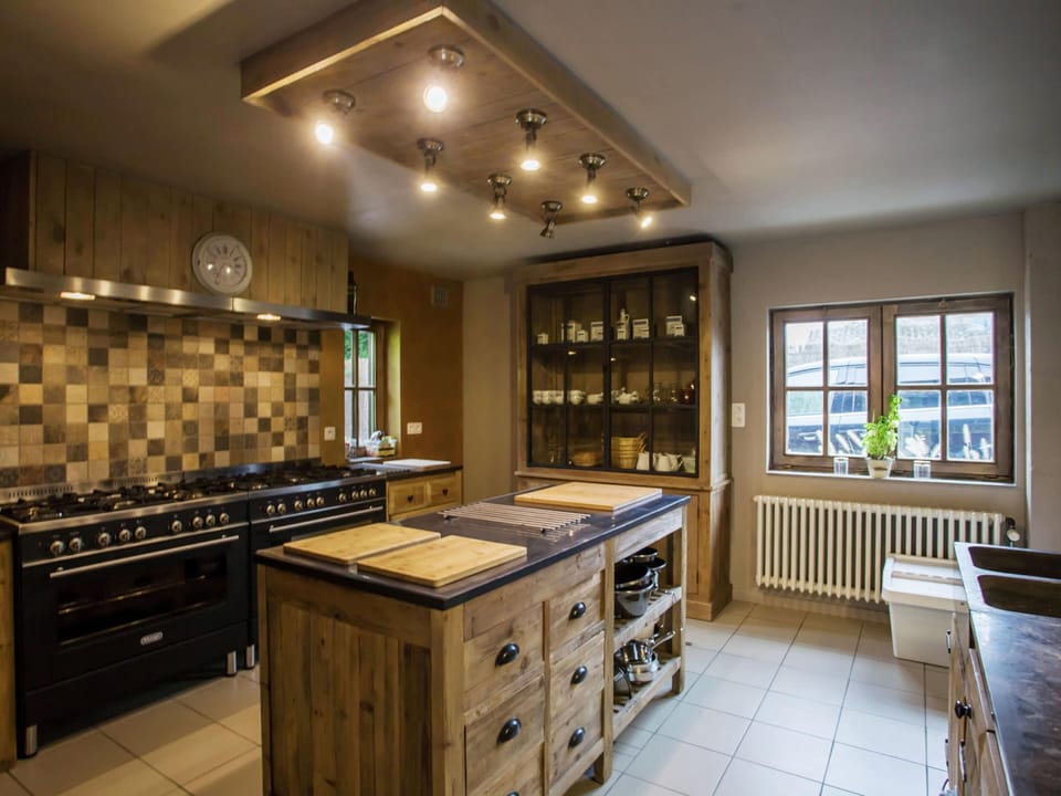 House | Private kitchen | Fridge, highchair