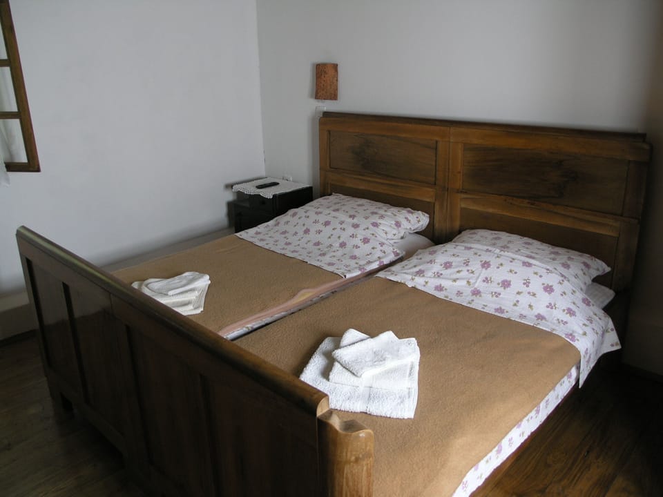 House, 2 Bedrooms (3) | Minibar, soundproofing, WiFi (free), individually decorated