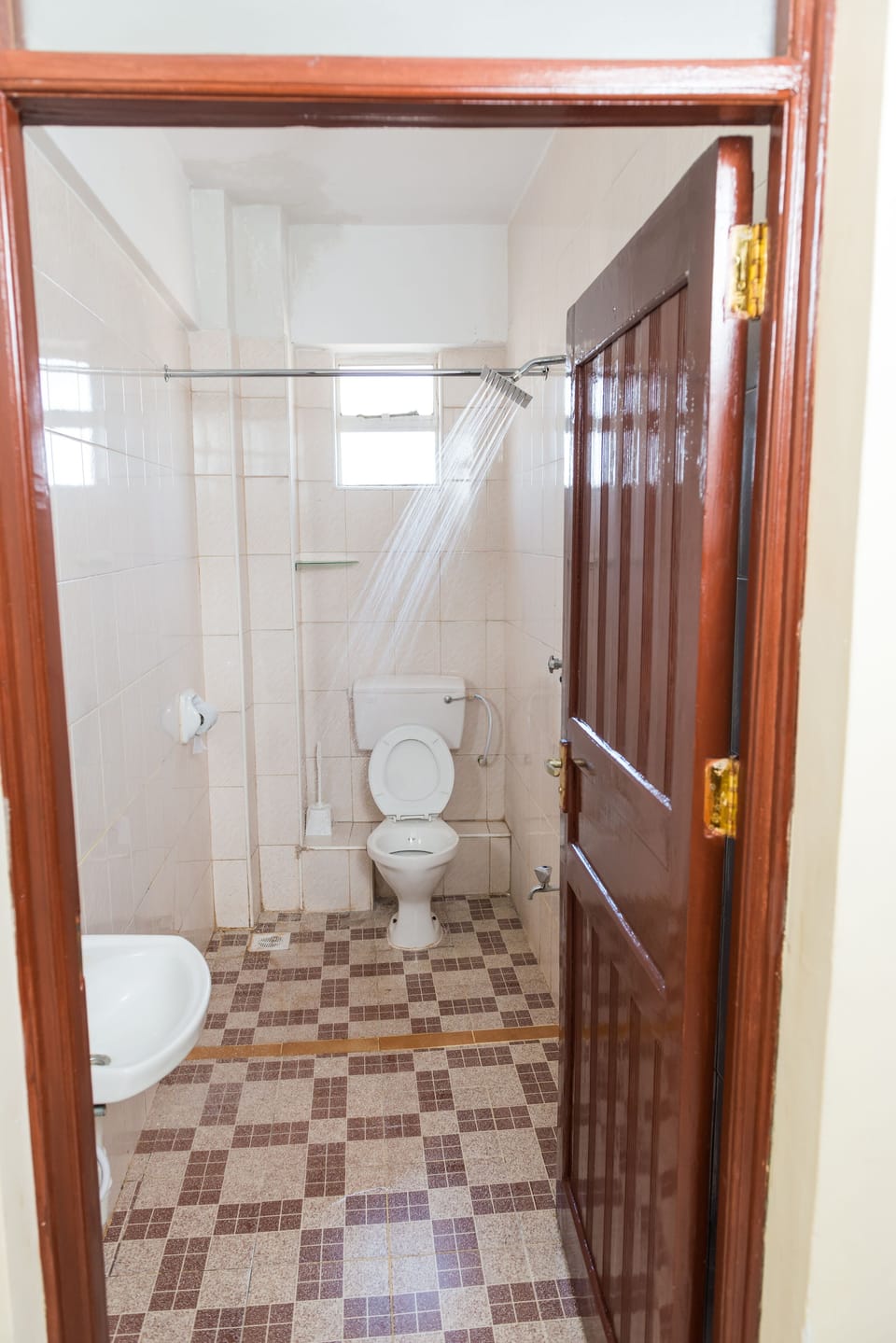 Shower, rainfall showerhead, towels