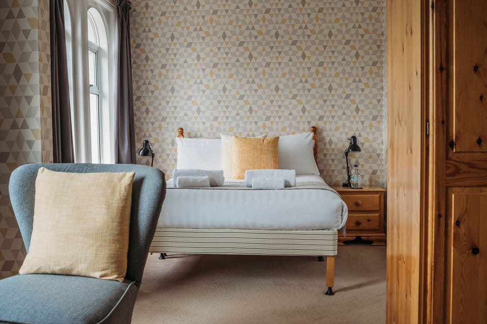 Double Room | Individually decorated, individually furnished, free cribs/infant beds