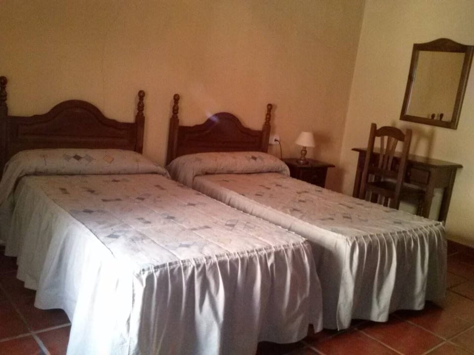 Twin Room | Rollaway beds, free WiFi, bed sheets