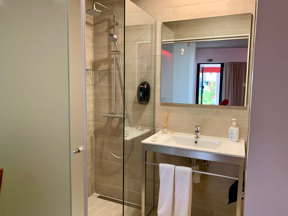 Double Room, Pool View | Bathroom | Shower, rainfall showerhead, towels