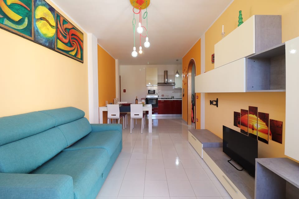House, 1 Bedroom, Balcony, City View | Living room | TV