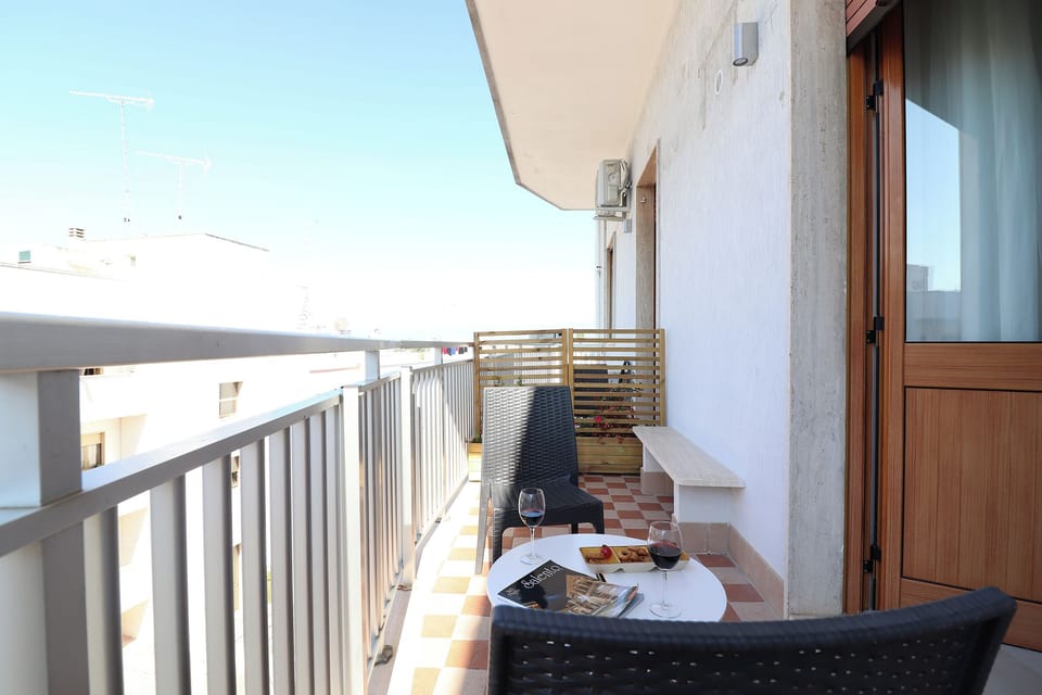 House, 1 Bedroom, Balcony, City View | Balcony